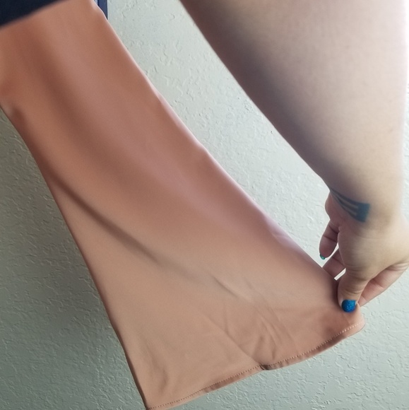 Stylestalker Peach Bell Sleeve Silky Blouse Small - Picture 3 of 8